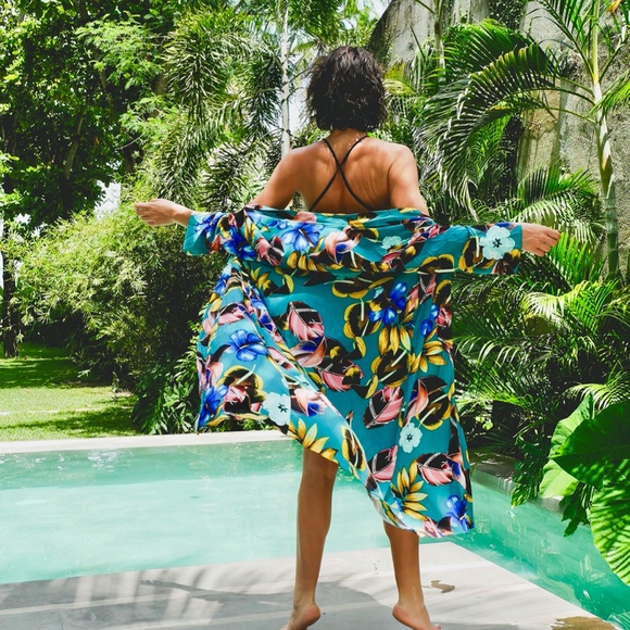 Birds of Paradise ~ Duster Kimono ~ Blue Beach - Picture 2 of 4